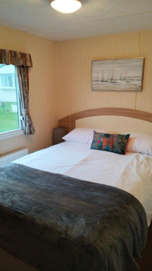 Seascape - Blue Dolphin Holiday Park Gristhorpe 외부 사진