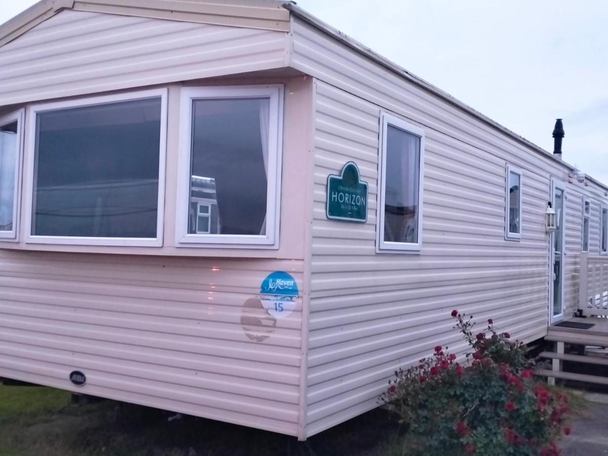 Seascape - Blue Dolphin Holiday Park Gristhorpe 외부 사진